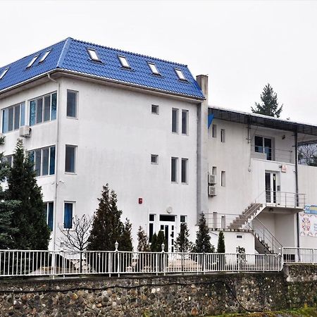 Hotel Manea Orszowa Zewnętrze zdjęcie