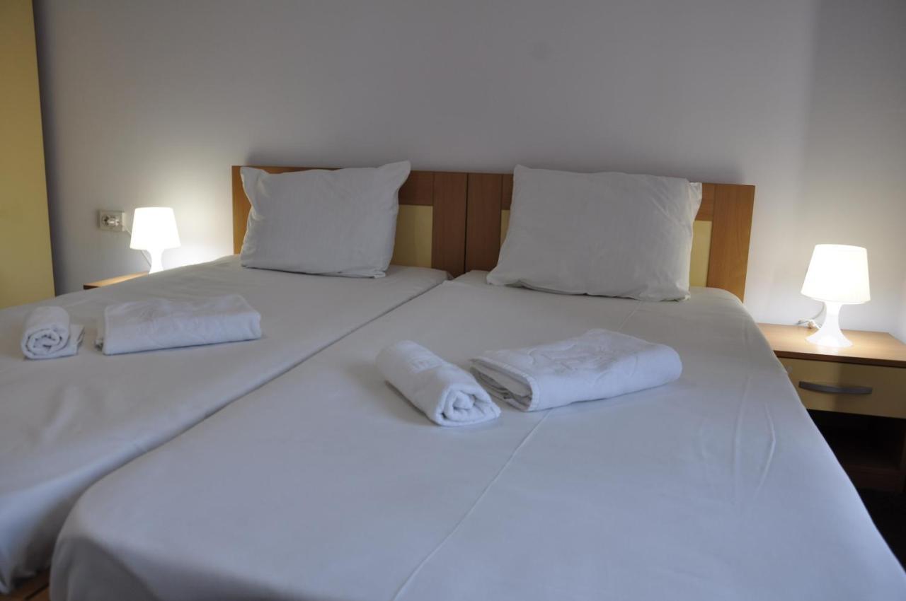 Hotel Manea Orszowa Zewnętrze zdjęcie