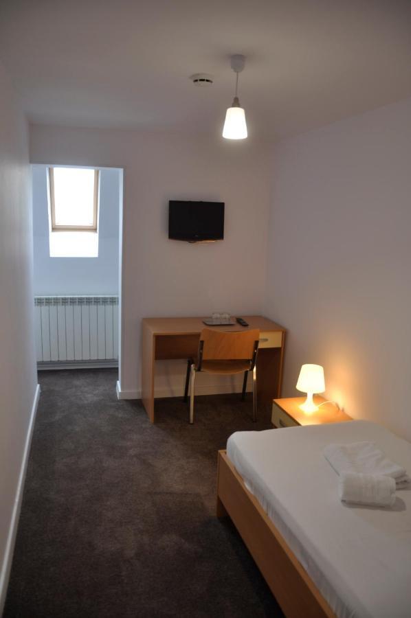 Hotel Manea Orszowa Zewnętrze zdjęcie