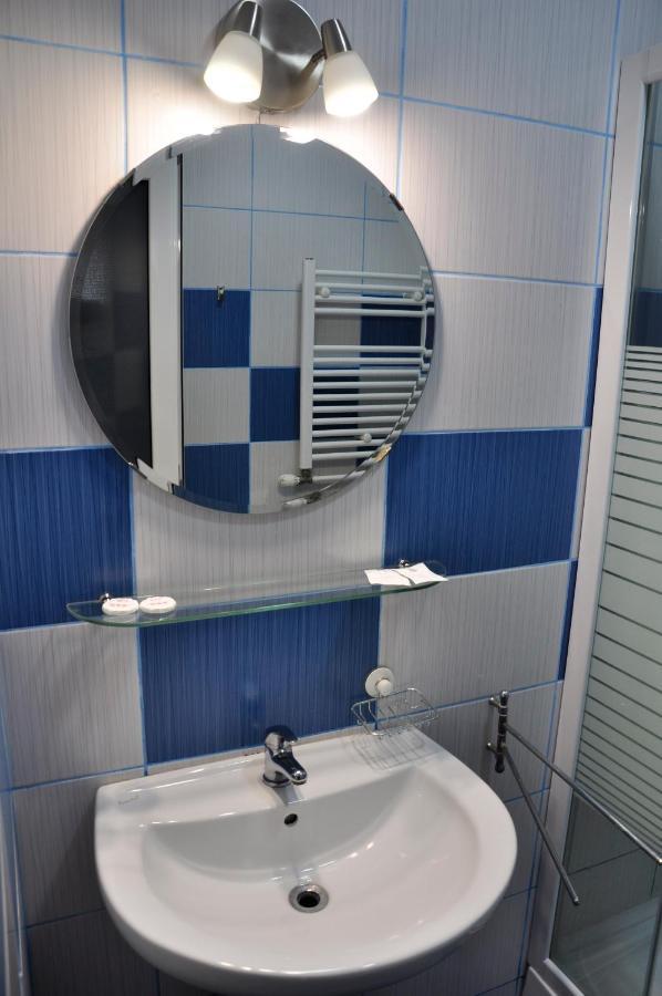 Hotel Manea Orszowa Zewnętrze zdjęcie
