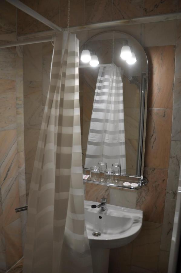 Hotel Manea Orszowa Zewnętrze zdjęcie