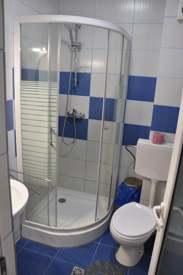 Hotel Manea Orszowa Zewnętrze zdjęcie